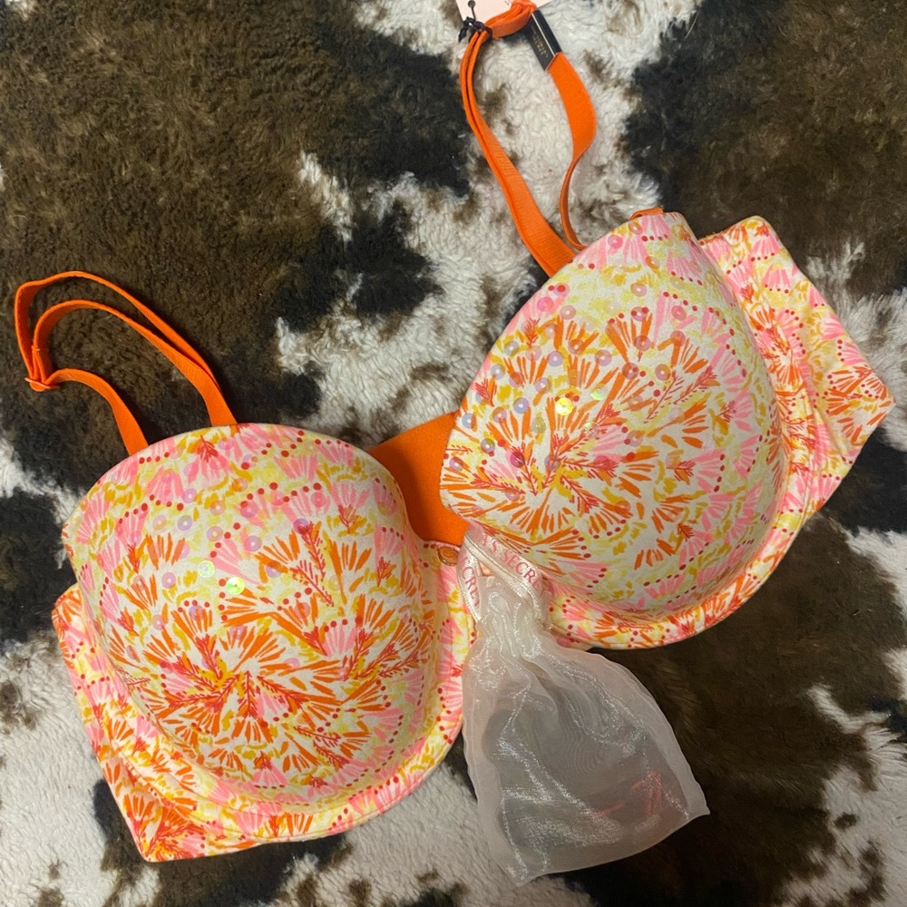 New Victoria secret bra